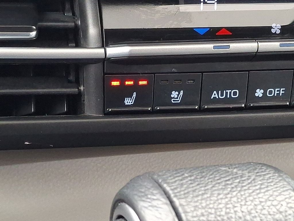 2021 Toyota Sienna Limited 7 Passenger