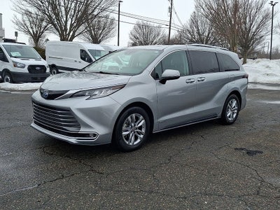 2021 Toyota Sienna Limited 7 Passenger