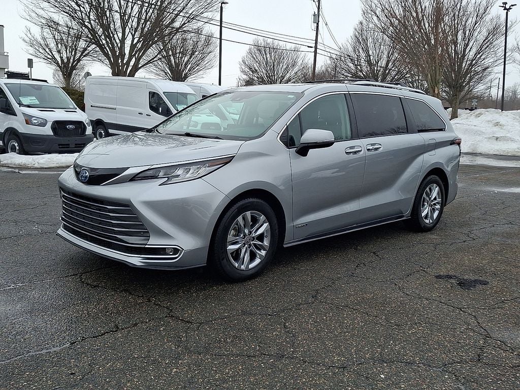 2021 Toyota Sienna Limited 7 Passenger