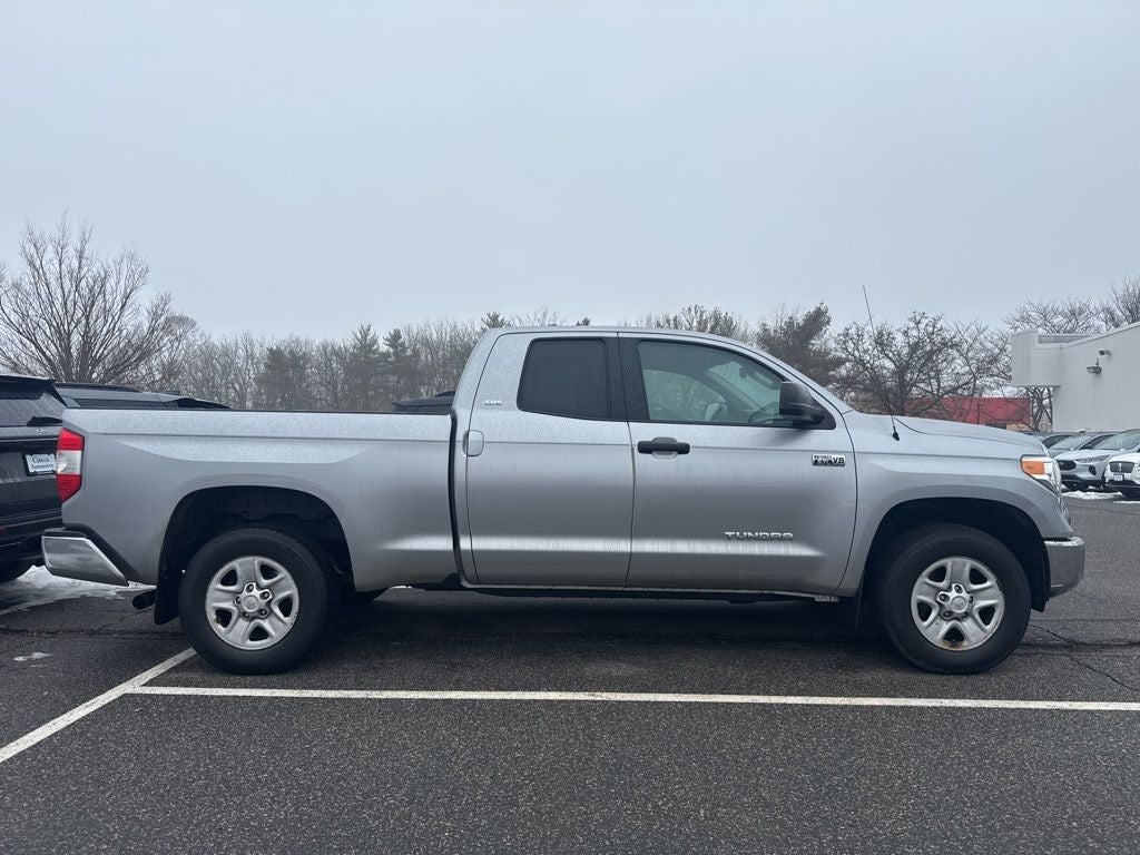 2015 Toyota Tundra SR5
