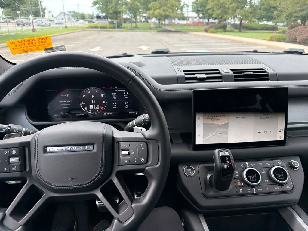 2025 Land Rover Defender 130 V8