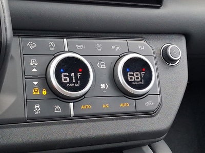 2025 Land Rover Defender 130 V8