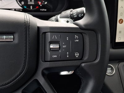 2025 Land Rover Defender 130 V8