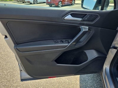 2021 Volkswagen Tiguan 2.0T SE R-Line Black