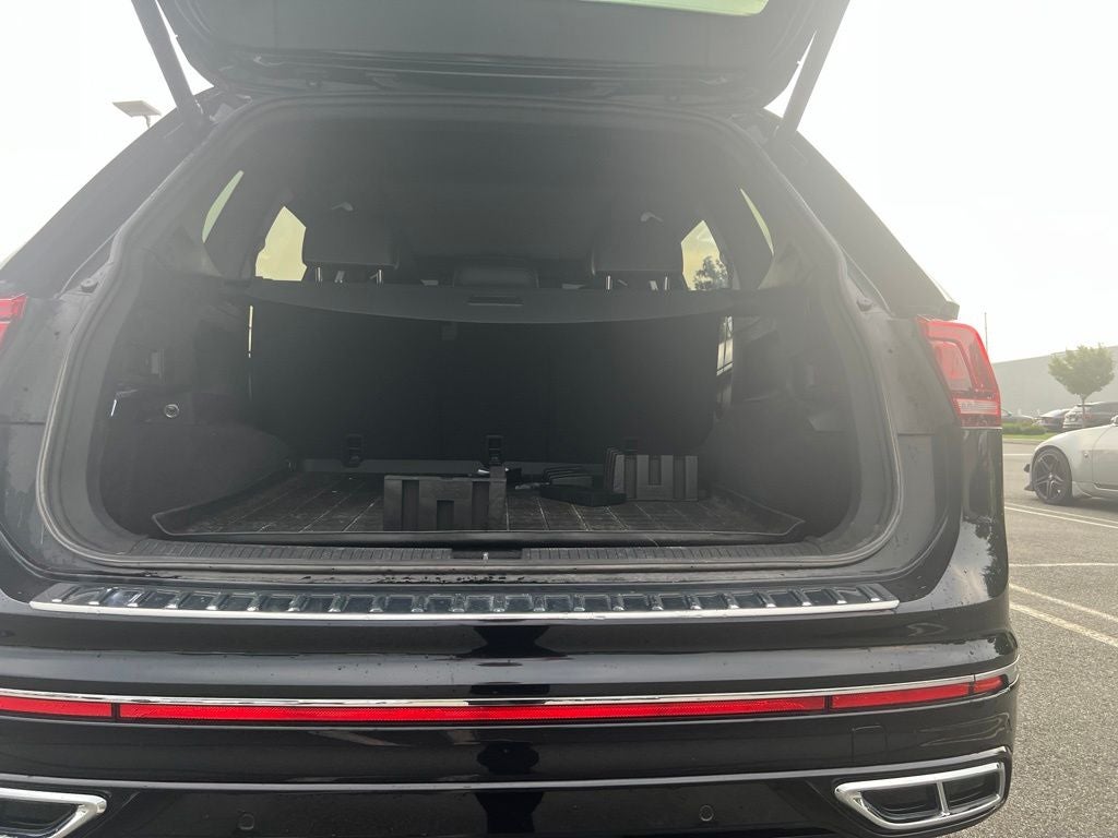 2024 Volkswagen Tiguan 2.0T SEL R-Line