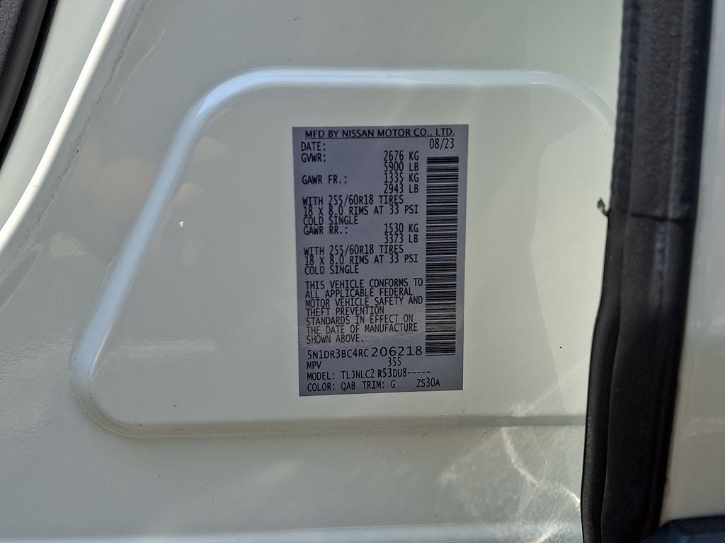 2024 Nissan Pathfinder SV