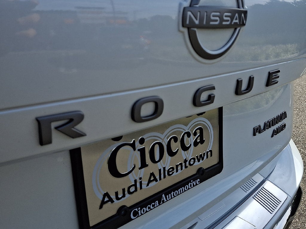 2025 Nissan Rogue Platinum