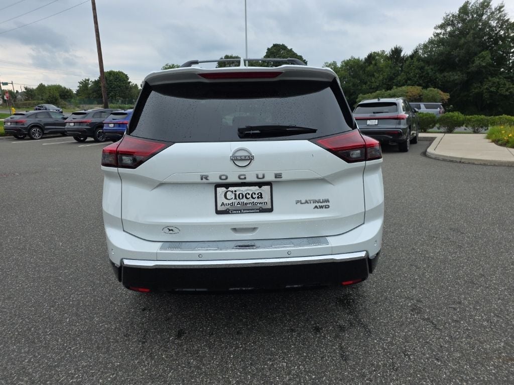 2025 Nissan Rogue Platinum