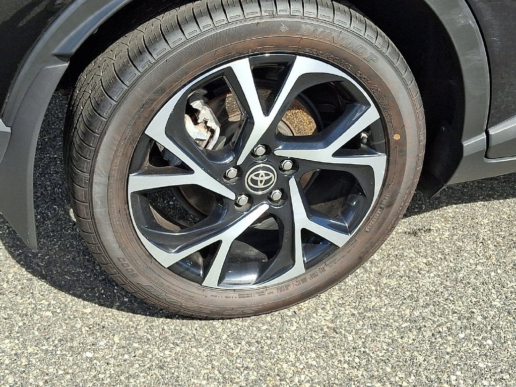 2021 Toyota C-HR XLE