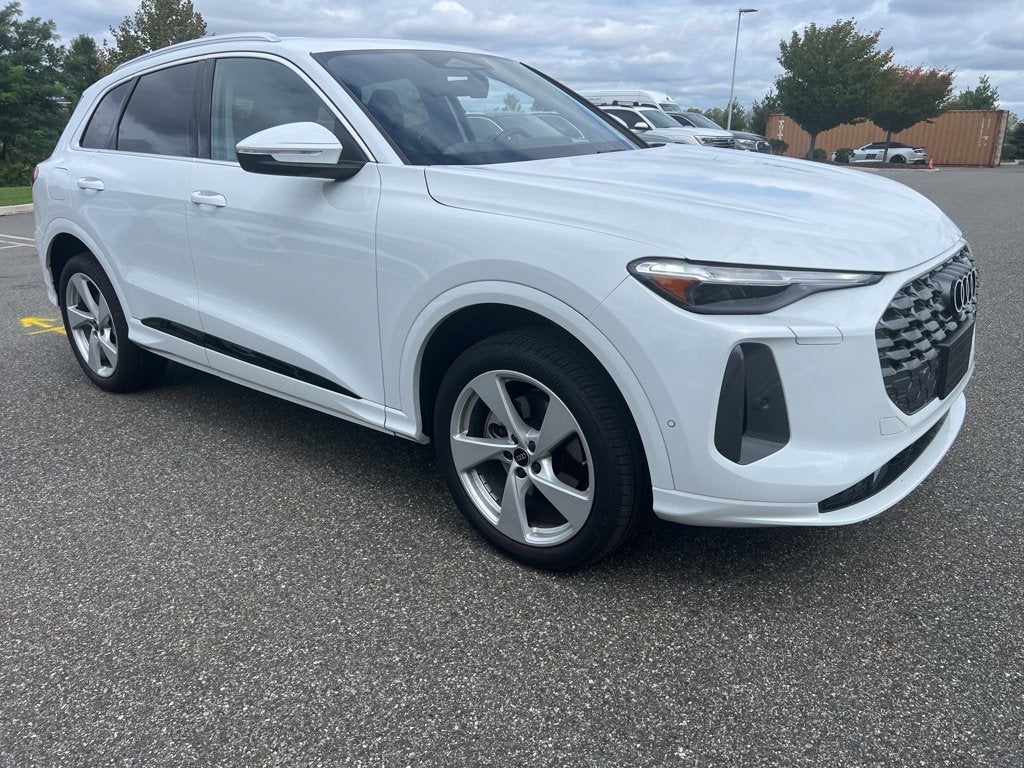 2026 Audi Q5 2.0T Premium Plus quattro