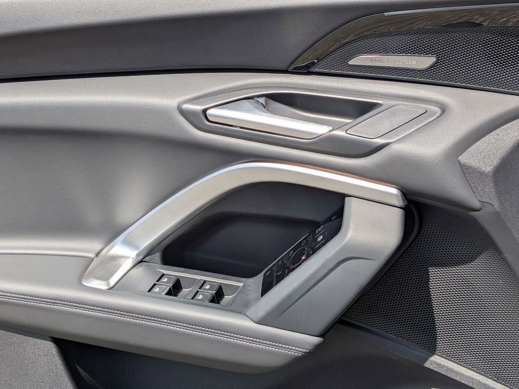 2025 Audi Q5 2.0T Premium Plus quattro