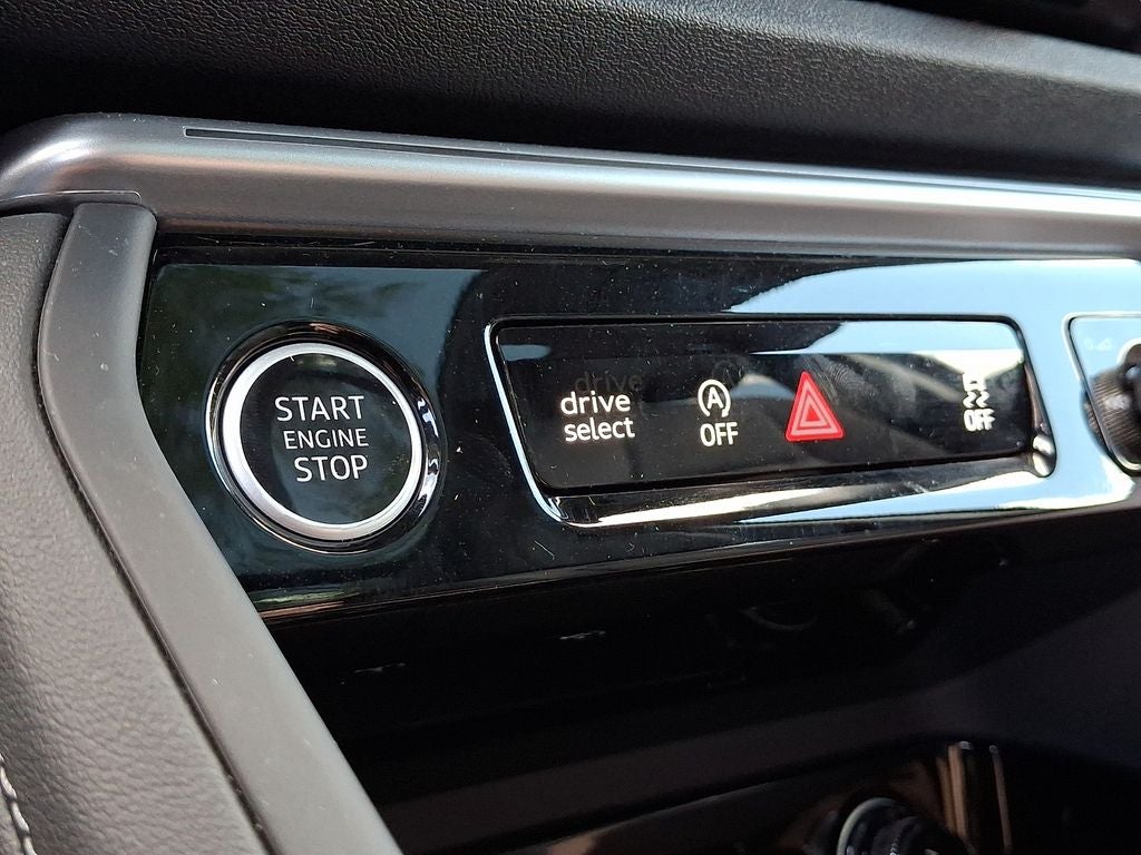 2025 Audi Q5 2.0T Premium Plus quattro