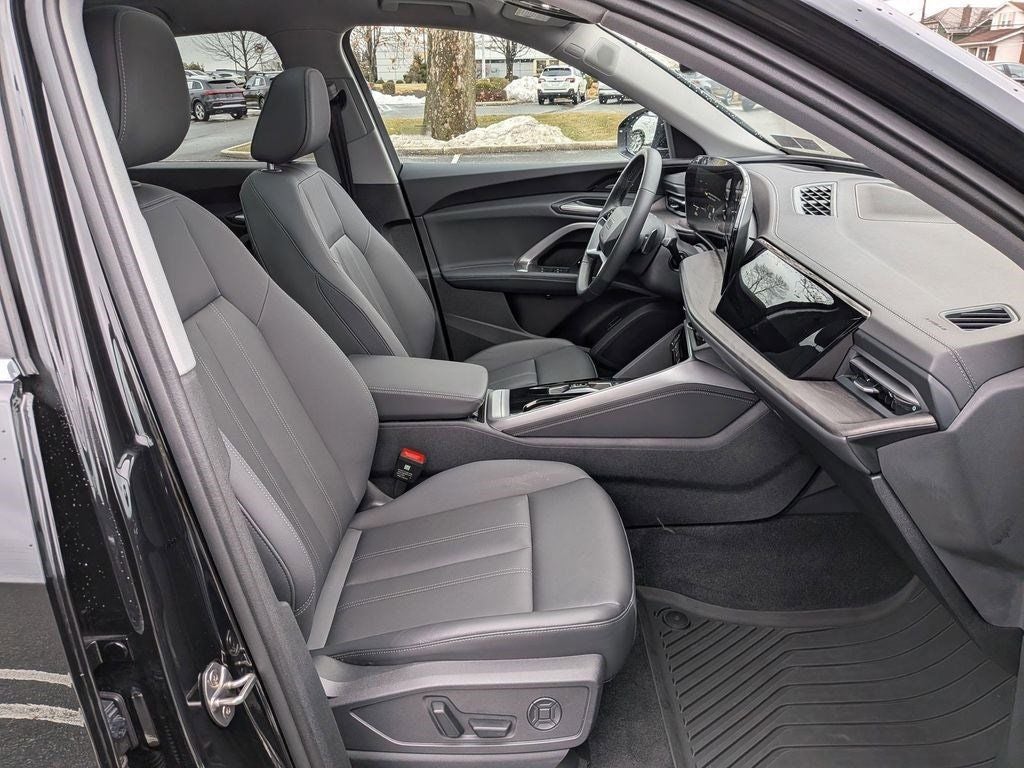 2025 Audi Q5 2.0T Premium Plus quattro