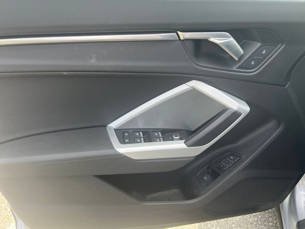 2022 Audi Q3 Premium quattro