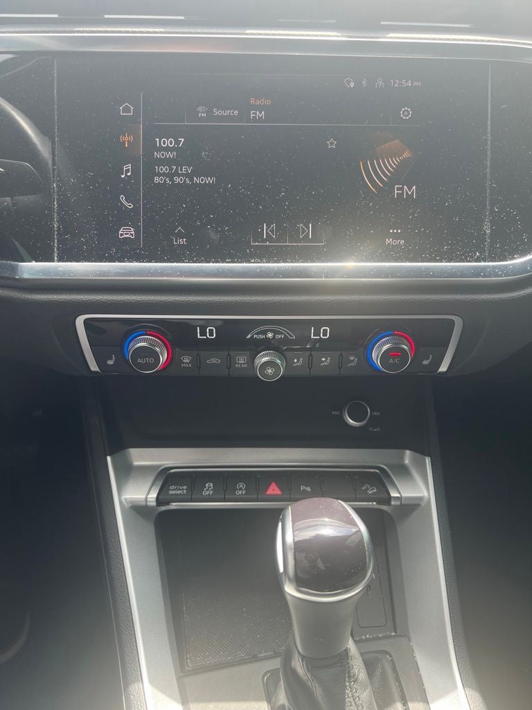 2022 Audi Q3 Premium quattro