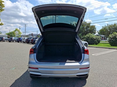 2022 Audi Q3 Premium quattro