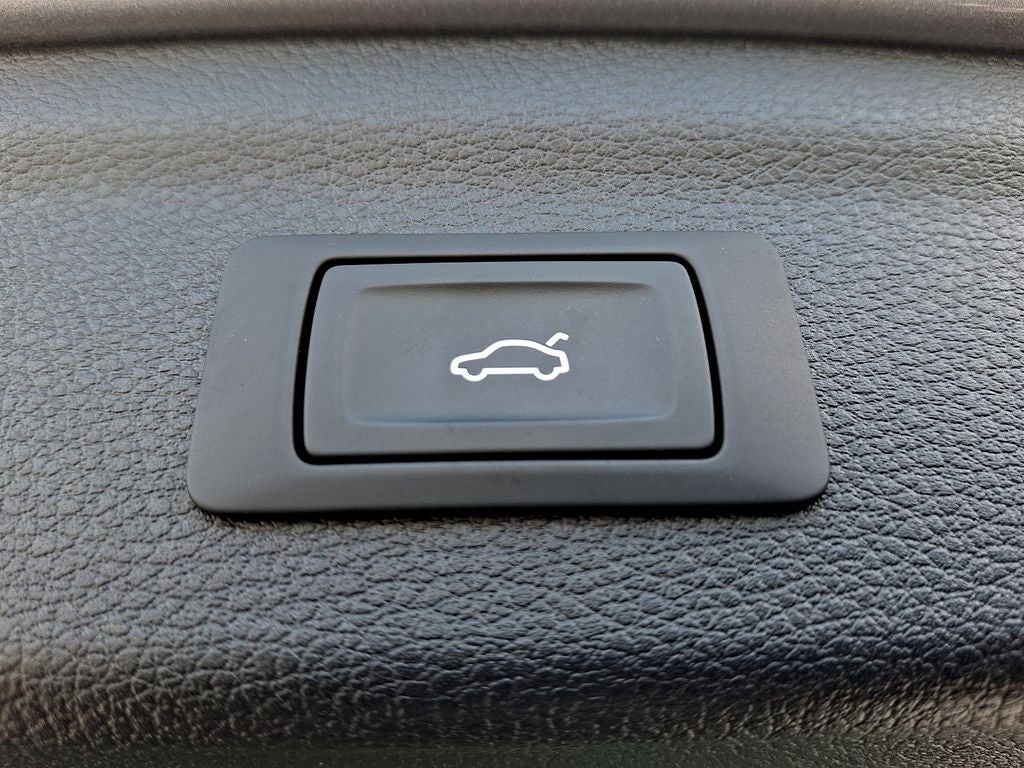 2022 Audi Q3 Premium quattro