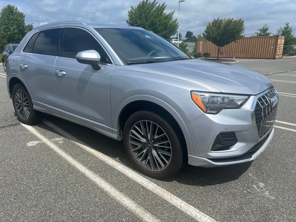 2022 Audi Q3 Premium quattro