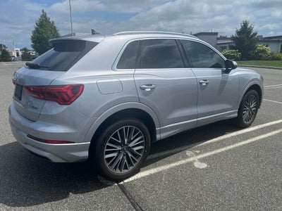 2022 Audi Q3 Premium quattro
