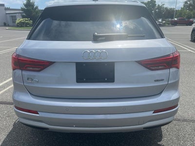 2022 Audi Q3 Premium quattro