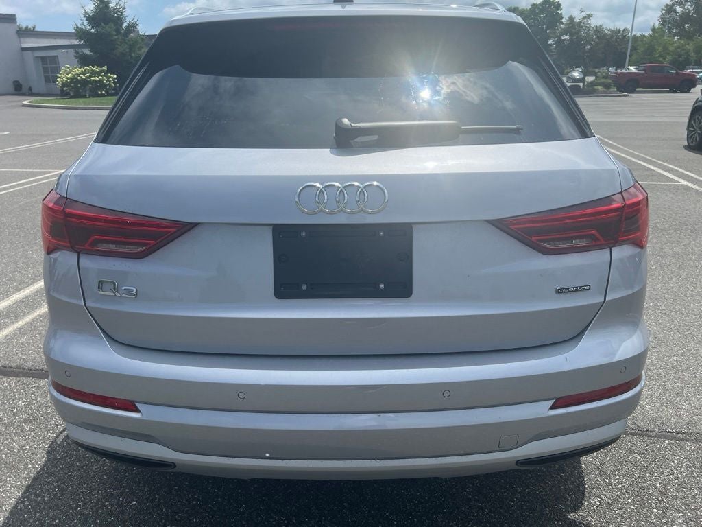 2022 Audi Q3 Premium quattro
