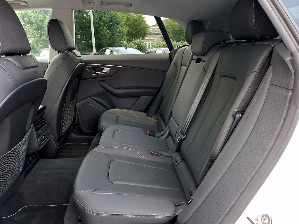 2022 Audi Q8 55 Premium quattro