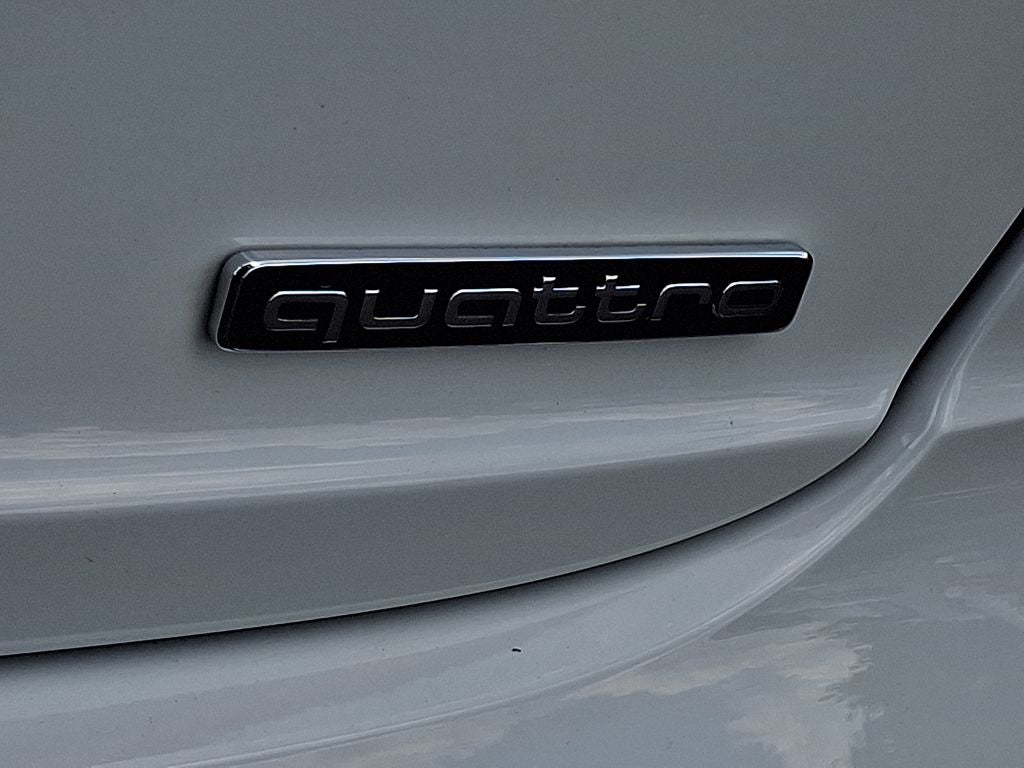 2022 Audi Q8 55 Premium quattro