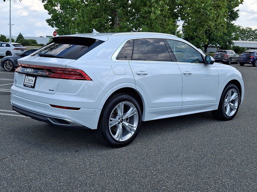2022 Audi Q8 55 Premium quattro