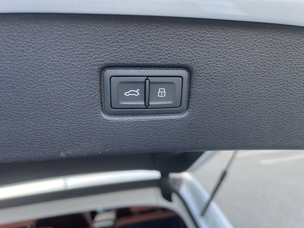 2021 Audi Q7 55 Premium quattro