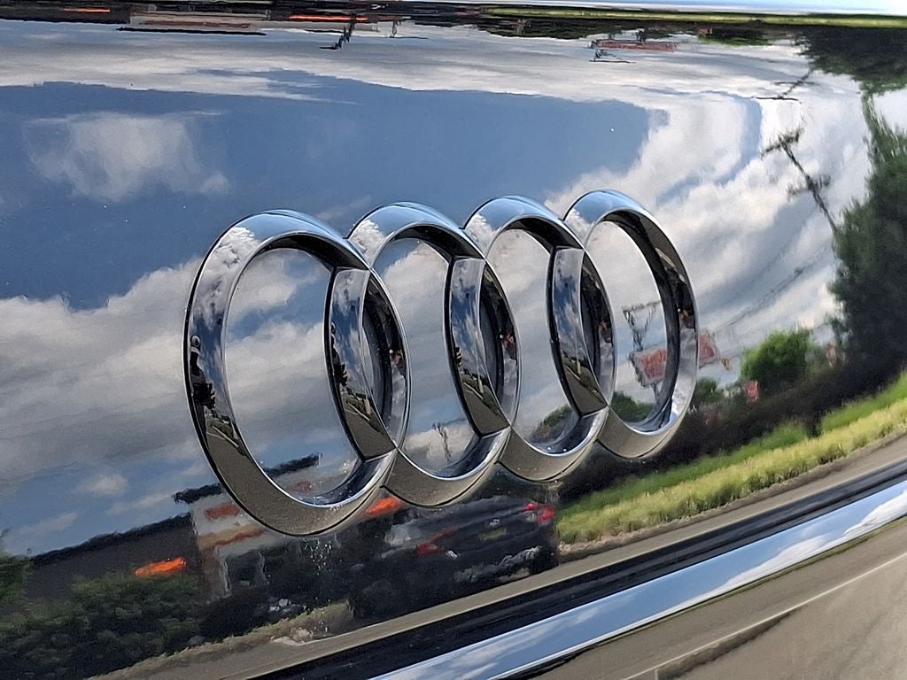 2023 Audi SQ5 Premium Plus quattro