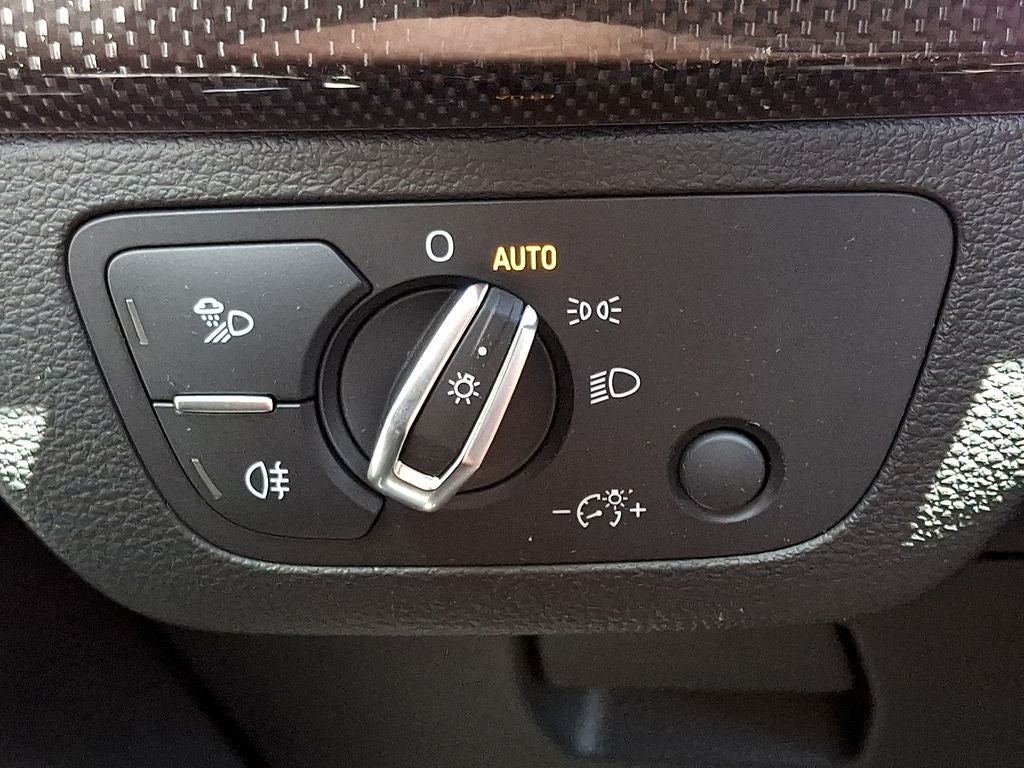 2024 Audi SQ5 Premium Plus quattro