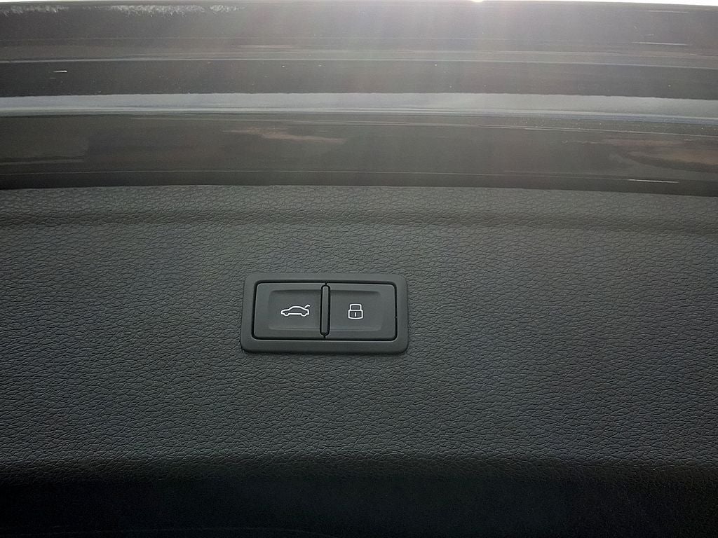 2023 Audi SQ5 Premium Plus quattro