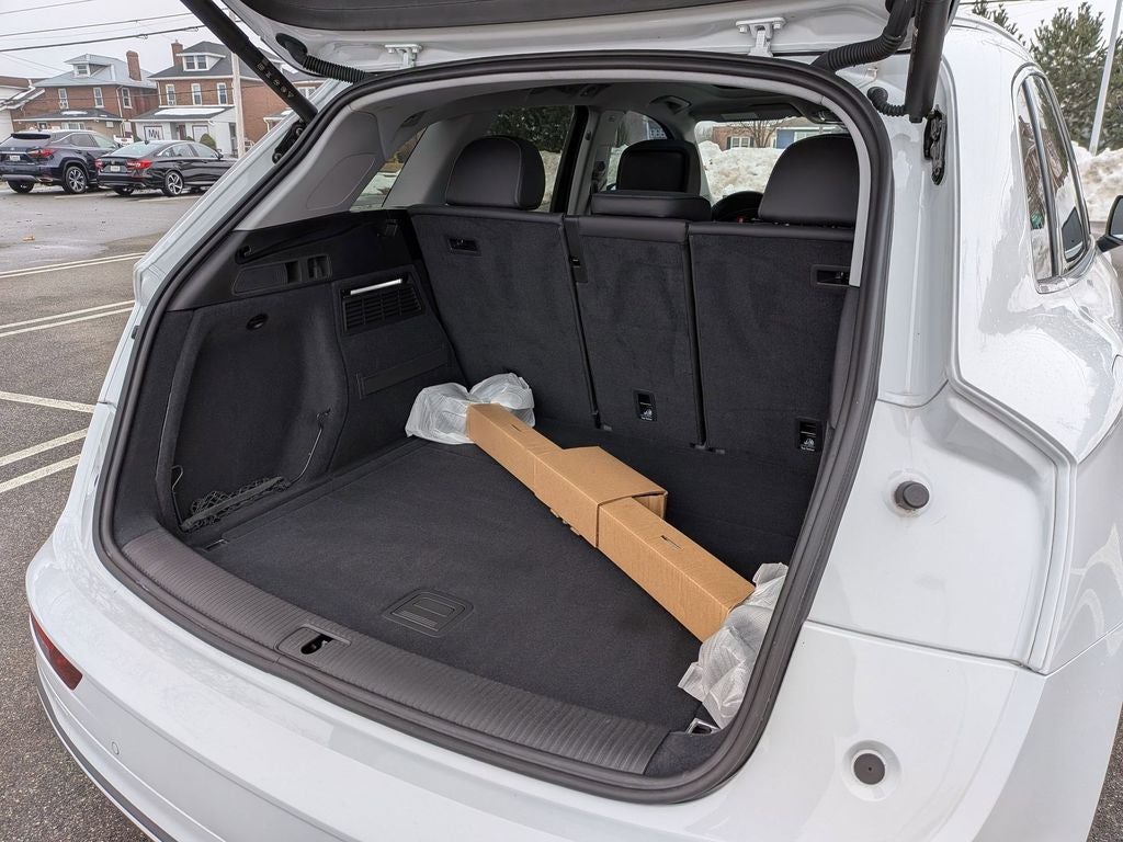 2023 Audi Q5 40 Premium Plus quattro