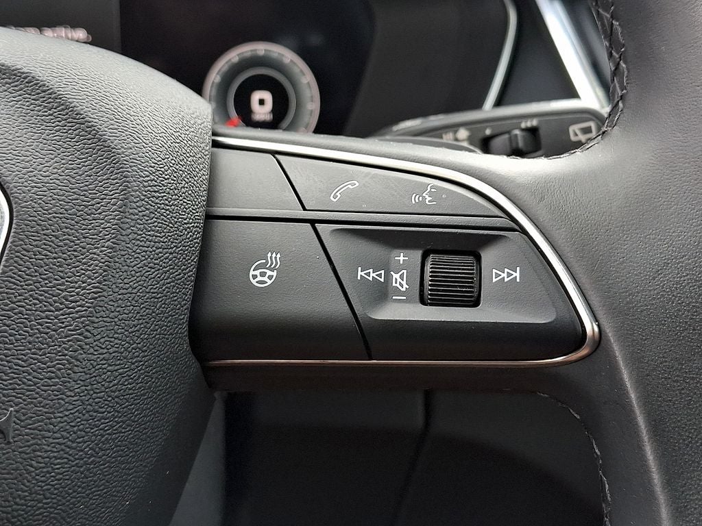 2023 Audi Q5 45 S line Premium Plus quattro