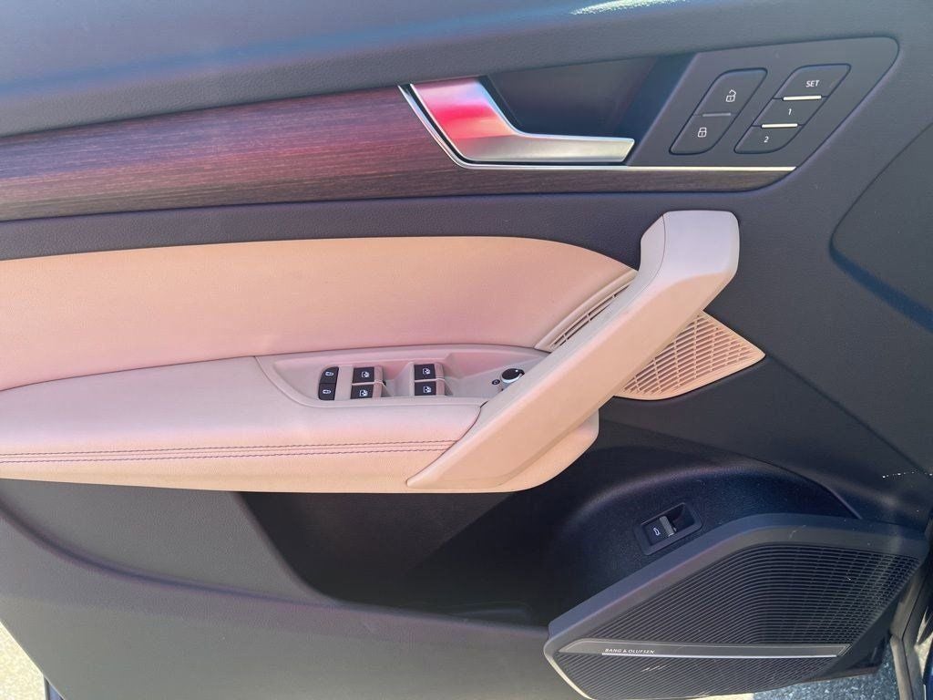 2023 Audi Q5 45 S line Premium quattro