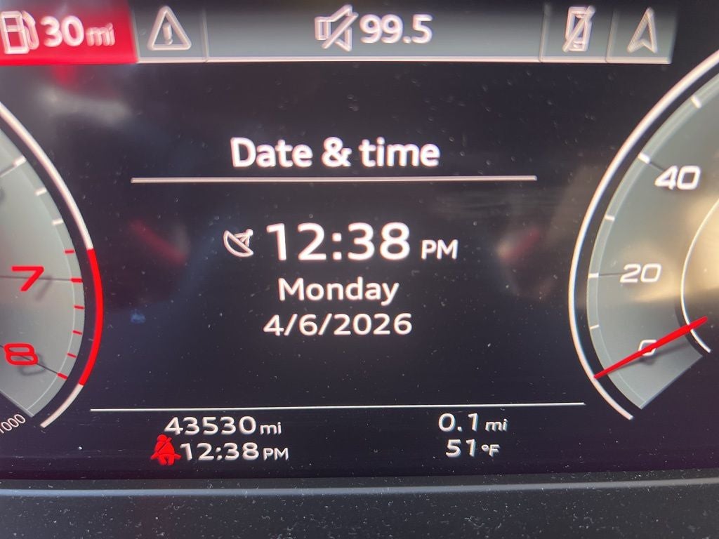 2023 Audi Q5 45 S line Premium quattro