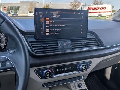 2023 Audi Q5 45 S line Premium Plus quattro