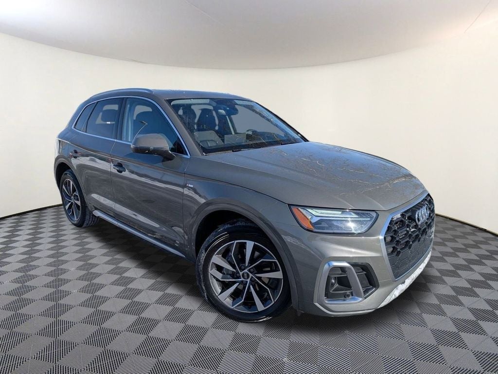 2023 Audi Q5 45 S line Premium quattro