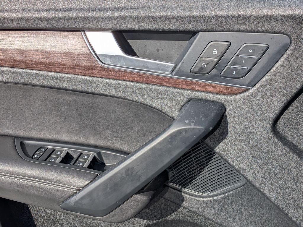 2023 Audi Q5 45 S line Premium quattro