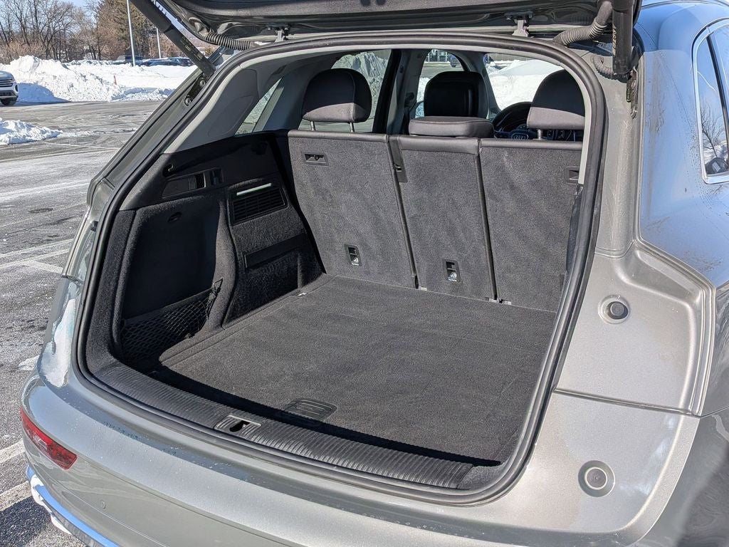 2023 Audi Q5 45 S line Premium quattro