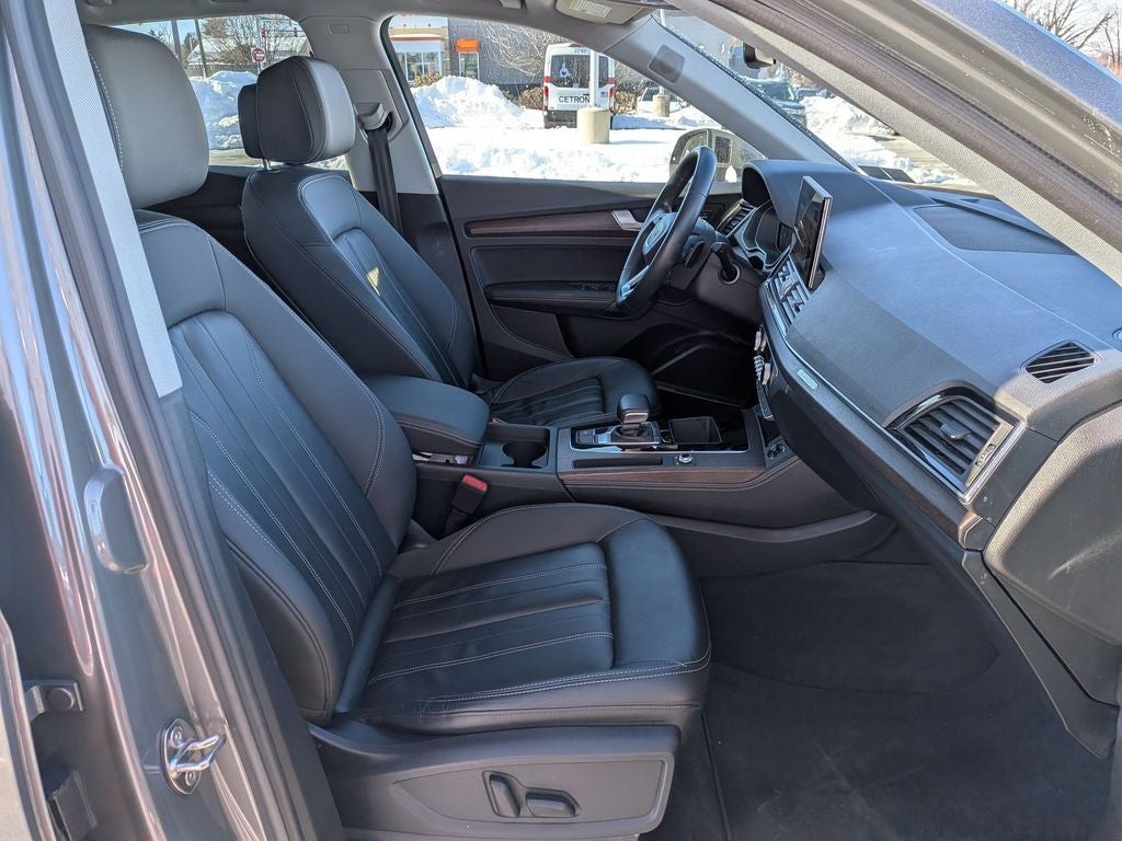 2023 Audi Q5 45 S line Premium quattro