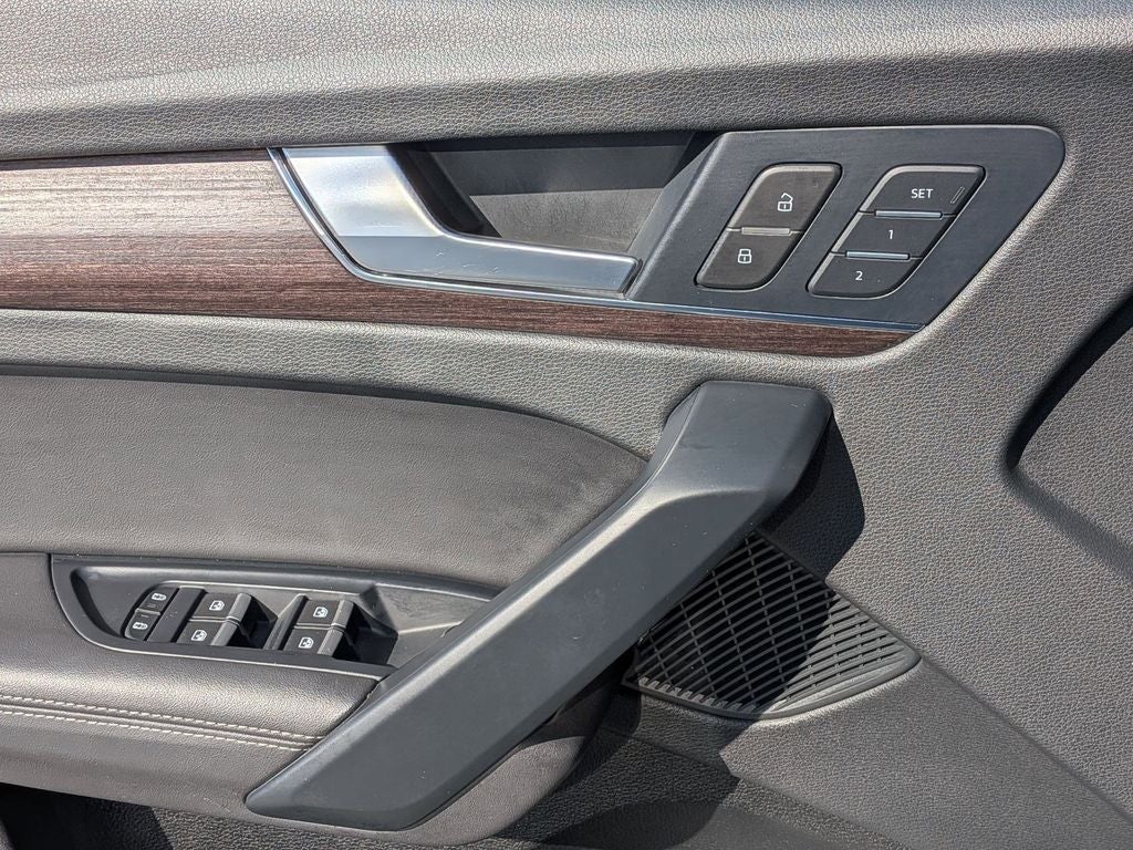 2024 Audi Q5 45 S line Premium quattro