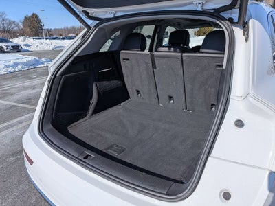 2024 Audi Q5 45 S line Premium quattro