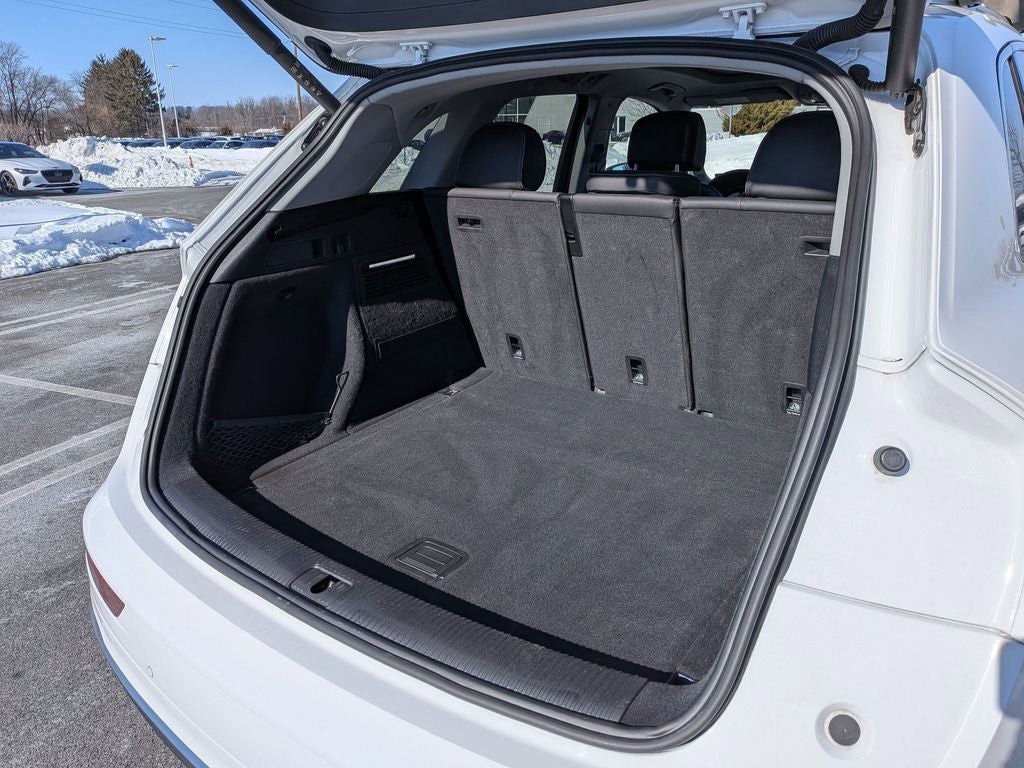 2024 Audi Q5 45 S line Premium quattro