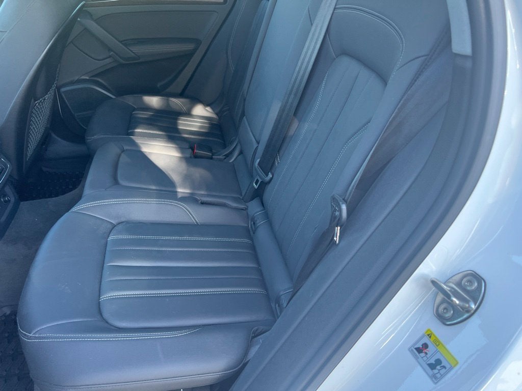 2023 Audi Q5 45 S line Premium quattro