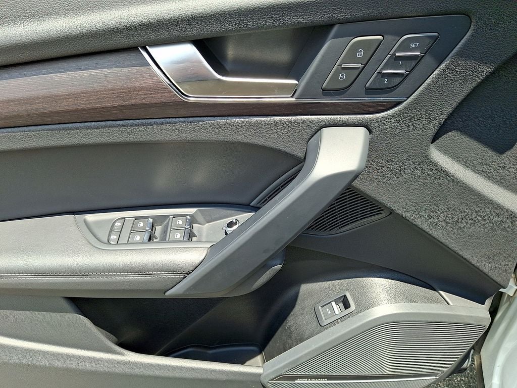 2023 Audi Q5 45 S line Premium Plus quattro