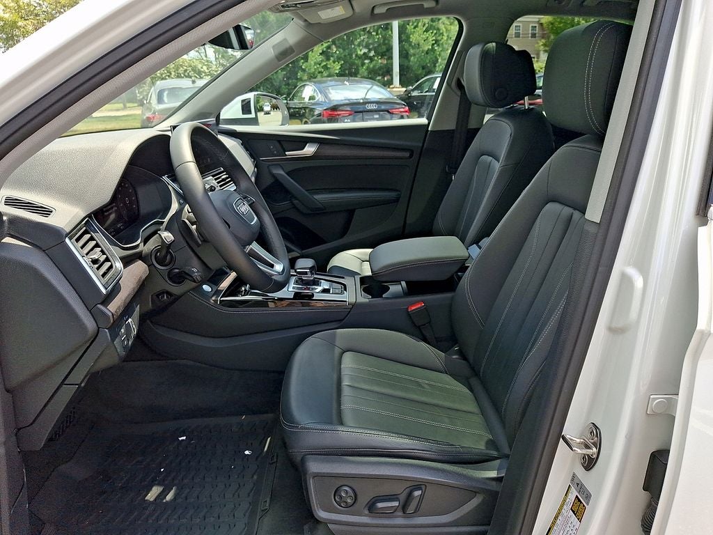 2023 Audi Q5 45 S line Premium Plus quattro