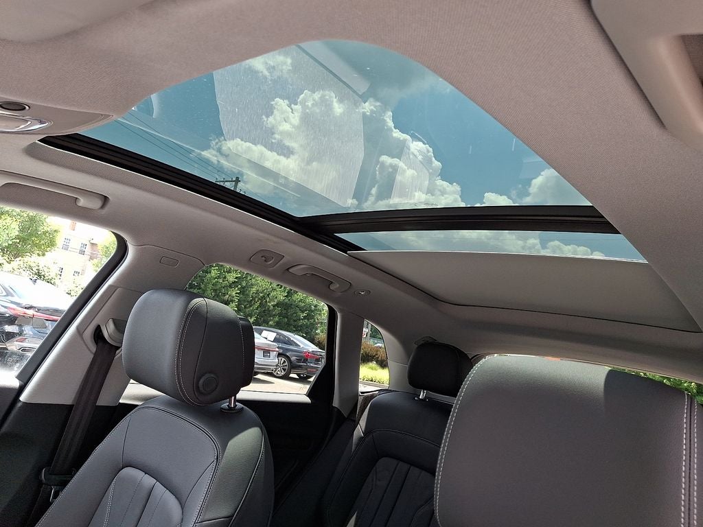 2023 Audi Q5 45 S line Premium Plus quattro