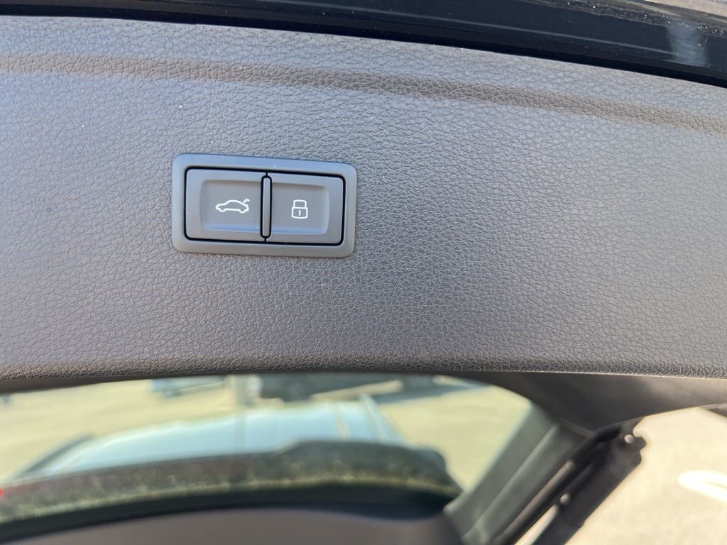 2023 Audi Q5 45 S line Premium Plus quattro