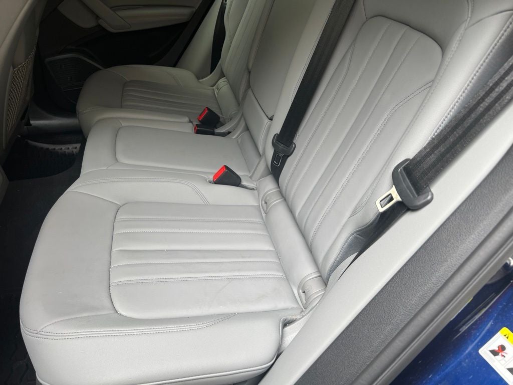 2023 Audi Q5 45 S line Premium quattro